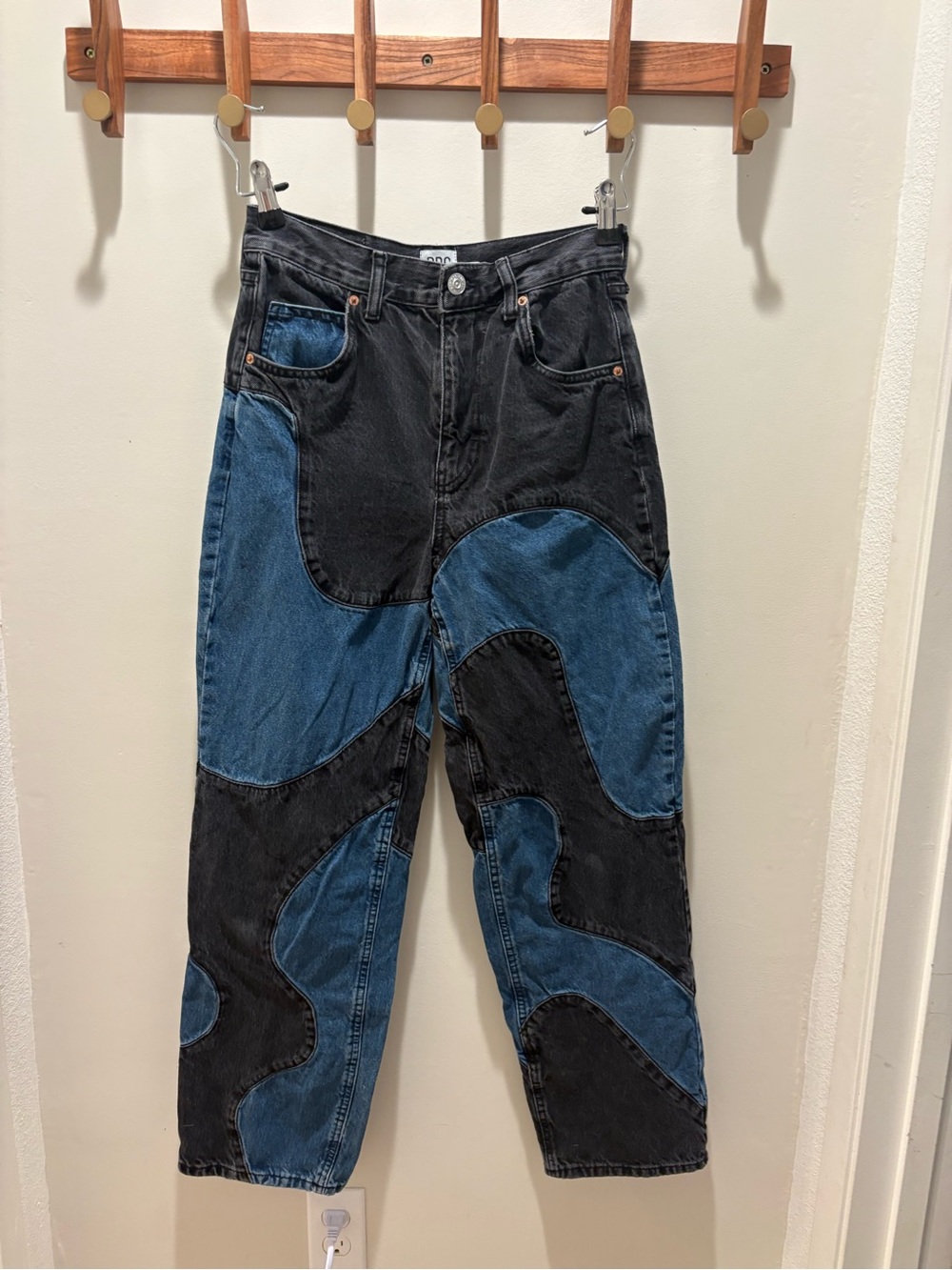 BDG Urban Outfitters Women's Two-Tone Patchwork Jeans - Black & Blue